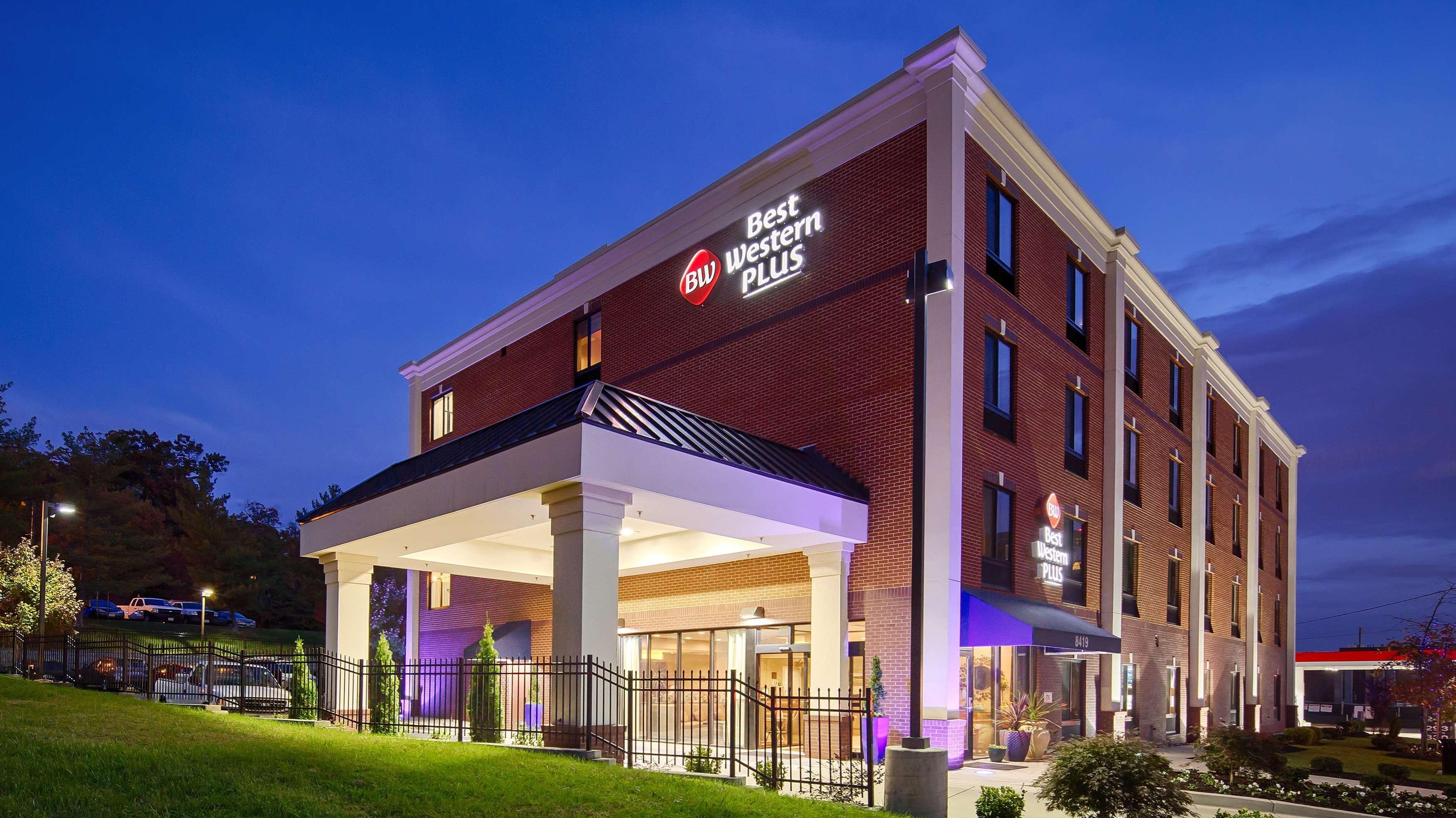 Best Western Plus College Park Hotel Exterior photo