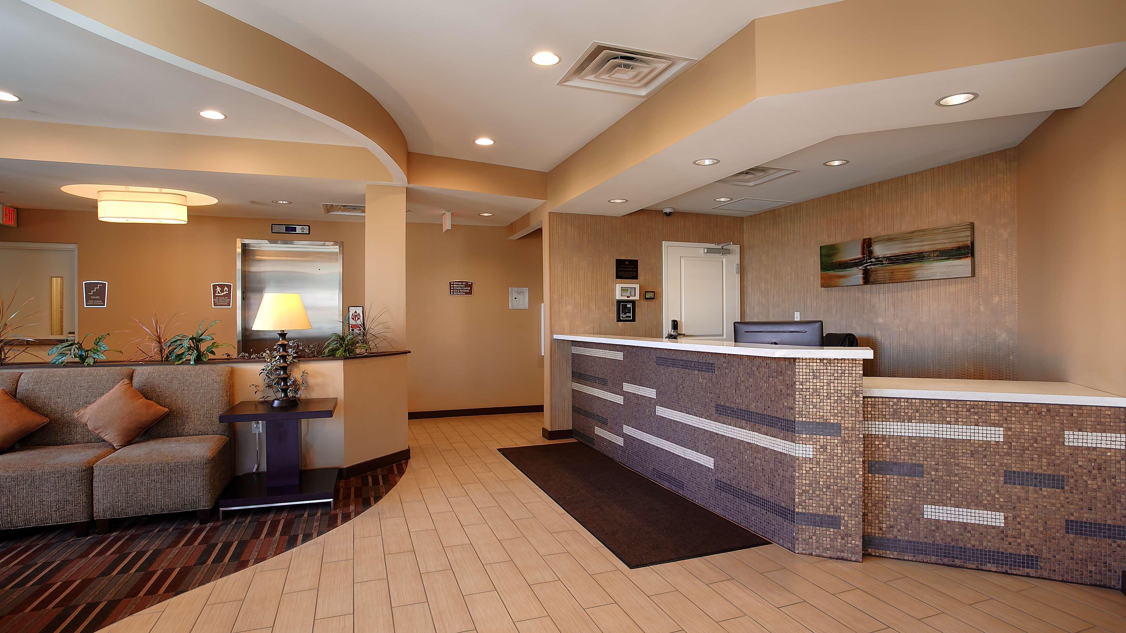 Best Western Plus College Park Hotel Exterior photo